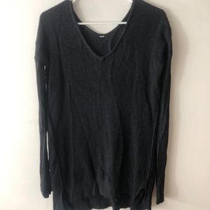 LULULEMON BLACK SWEATER